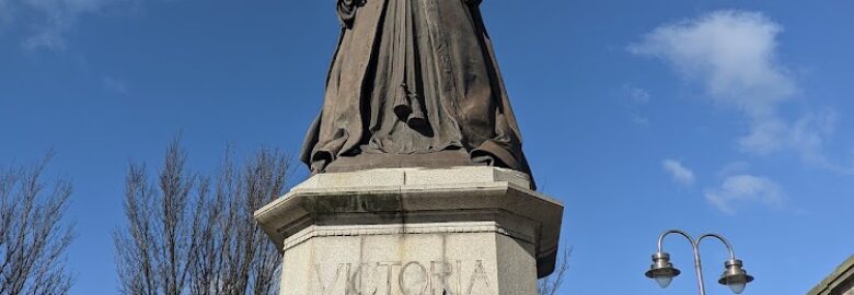Queen Victoria Monument